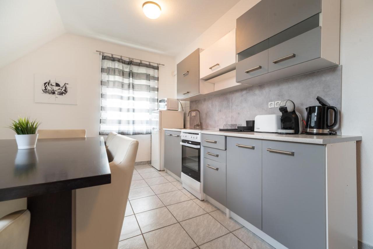Grand Apartmanhaz Gyenesdiás المظهر الخارجي الصورة