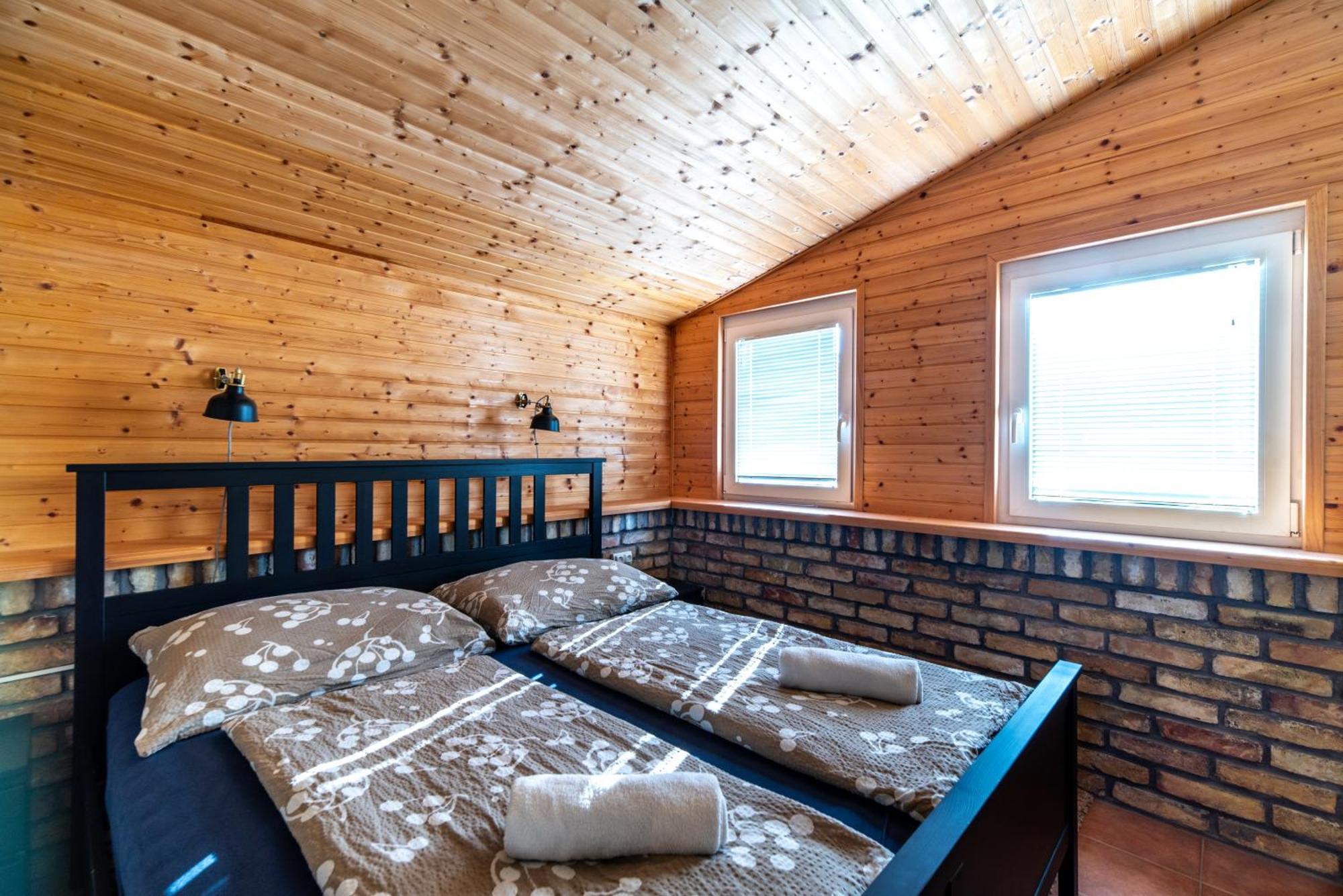 Grand Apartmanhaz Gyenesdiás المظهر الخارجي الصورة