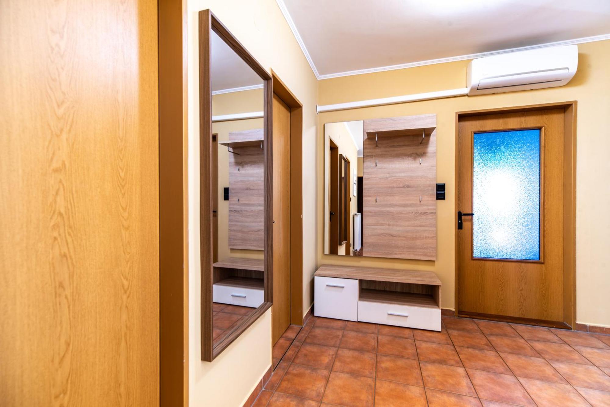 Grand Apartmanhaz Gyenesdiás المظهر الخارجي الصورة